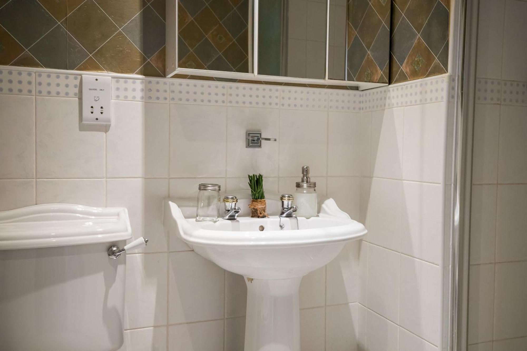ホテル Spacious, 3 Bed House For 6 In Central チェスター エクステリア 写真
