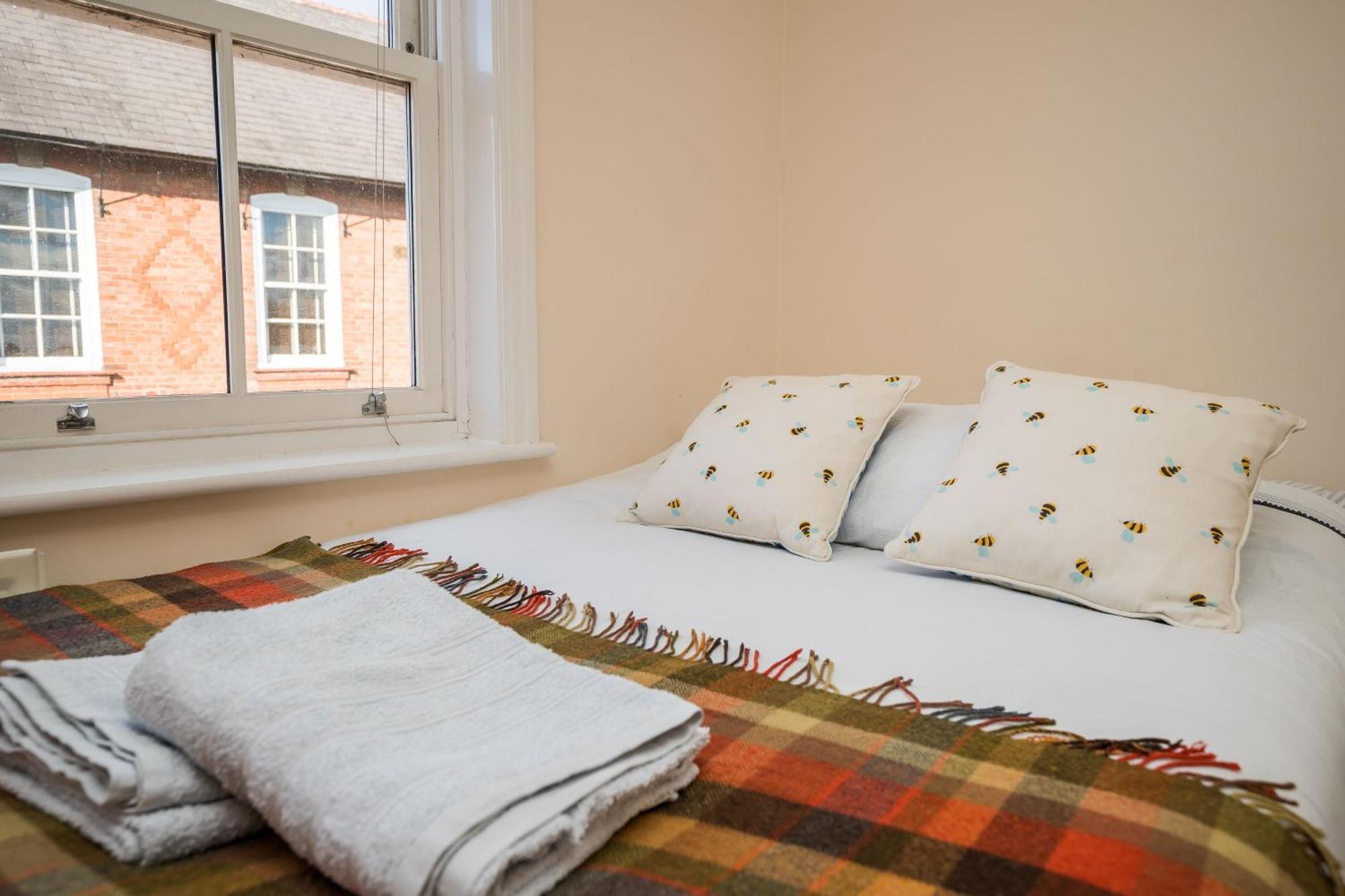 ホテル Spacious, 3 Bed House For 6 In Central チェスター エクステリア 写真