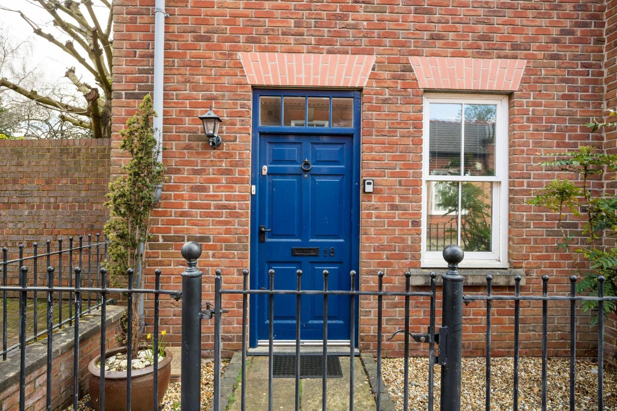 ホテル Spacious, 3 Bed House For 6 In Central チェスター エクステリア 写真